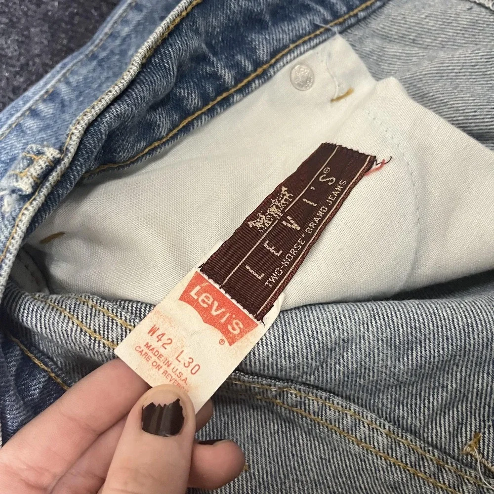 Vintage Levis Jeans Mens 40x30 Blue Stone Wash Denim Straight Leg Made USA‎ 90s